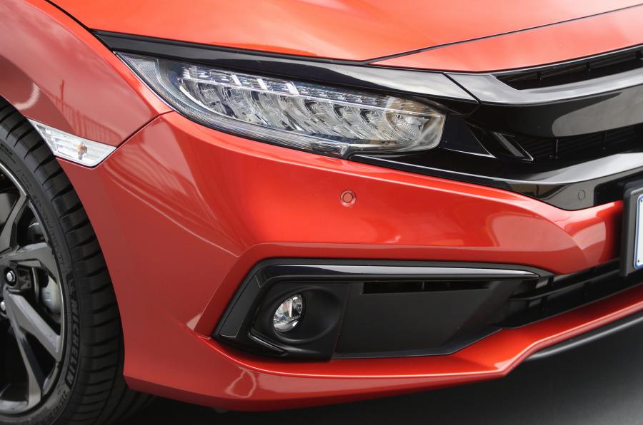 Детали экстерьера Honda Civic RS Sedan (FC1) 2019 года  (AU) (фото 36 из 40)